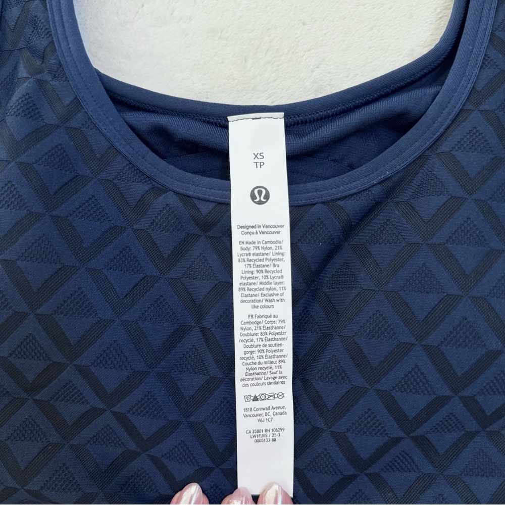 NWT Lululemon Textured Mesh Tennis Tank (B/C Cup) – Club Blue/Club Blue – XS - Picture 7 of 10